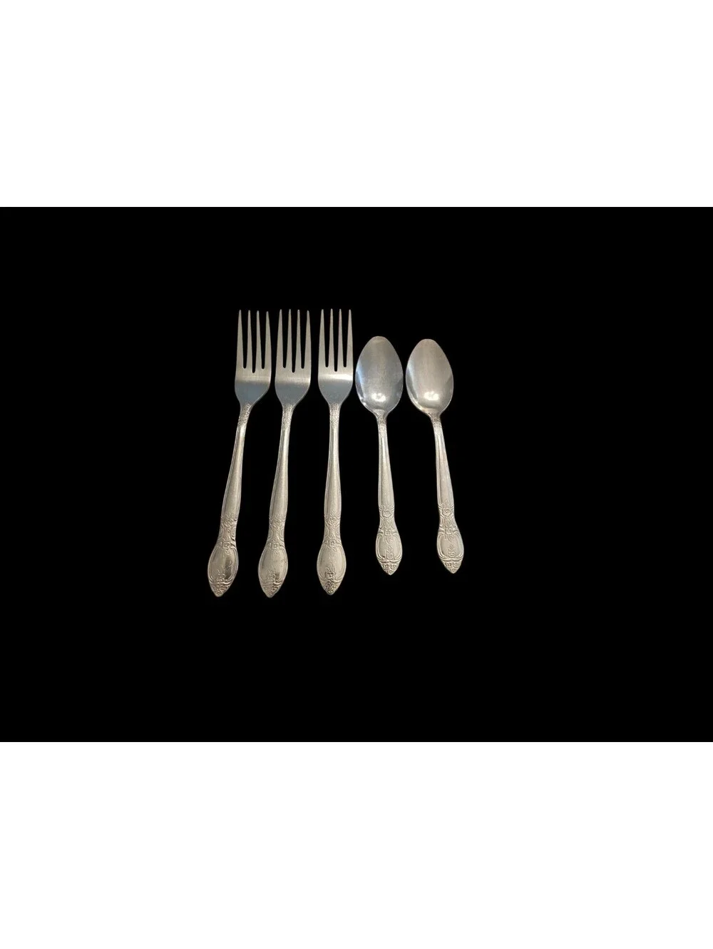 Cambridge Stainless China Flatware Mindi 3 Salad Forks 2 Teaspoons   5 Pcs Total
